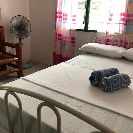 Puerto Galera Hostel Pokoj fotografie
